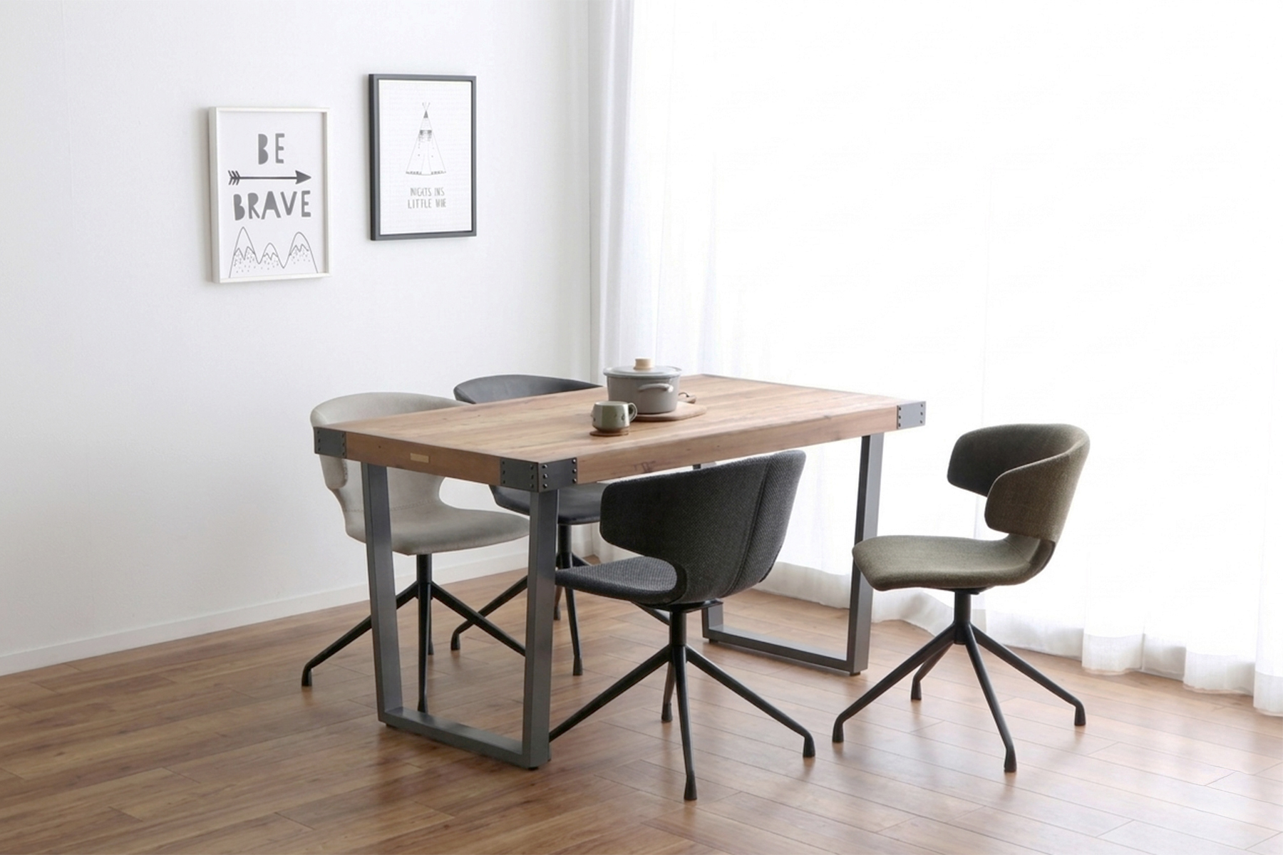 UP クラフトテーブル ダークグレー脚